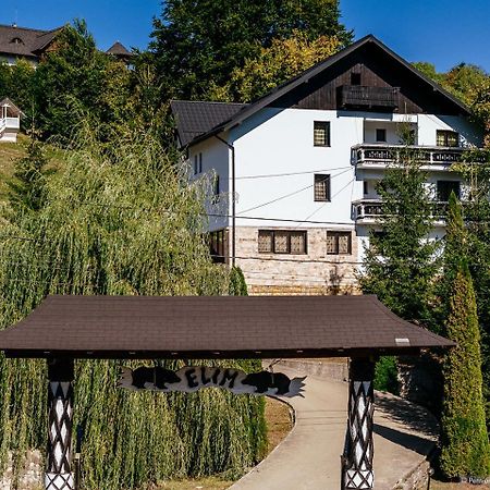Elim Residence Менестіря-Хуморулуй Екстер'єр фото