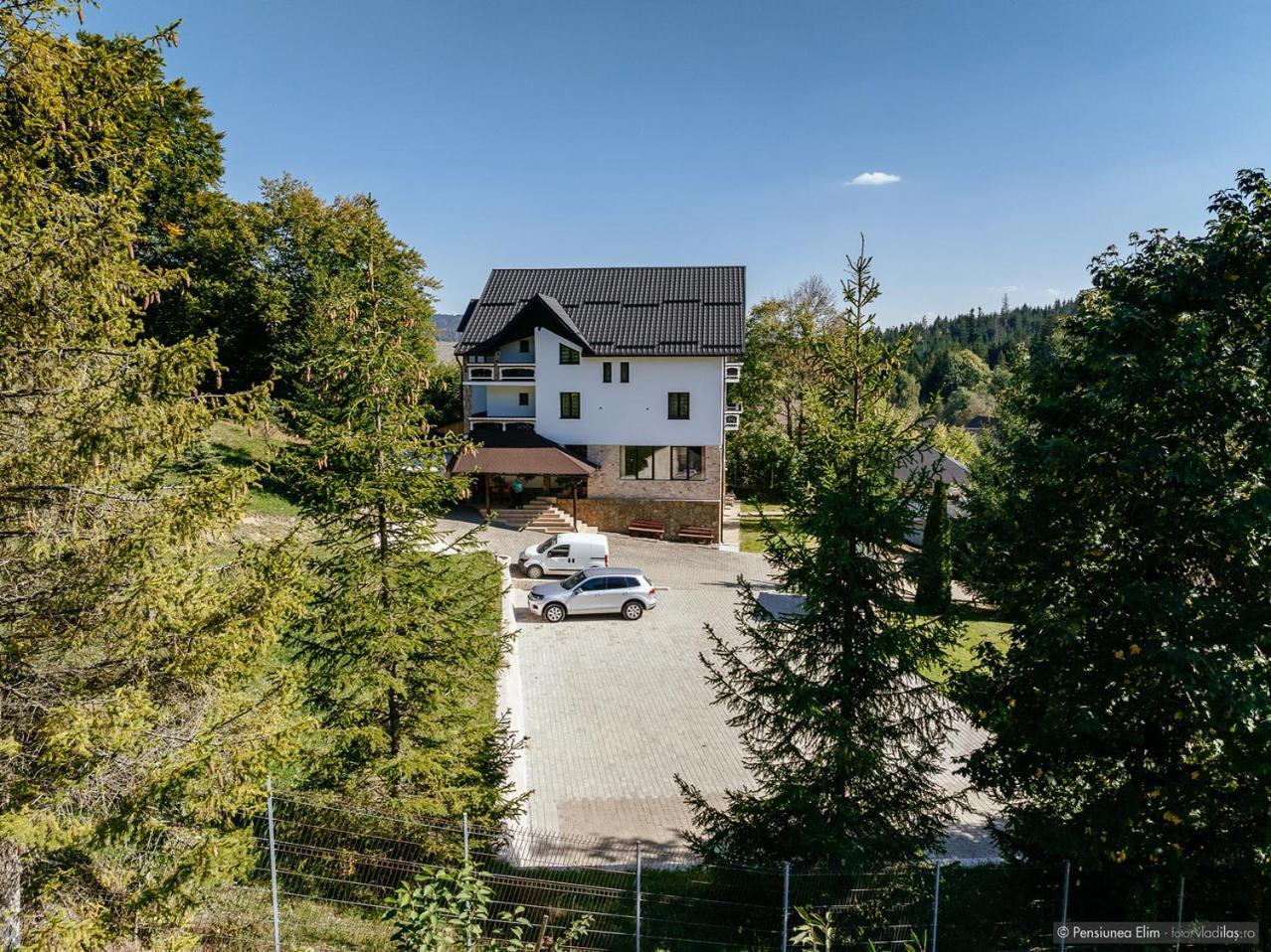 Elim Residence Менестіря-Хуморулуй Екстер'єр фото